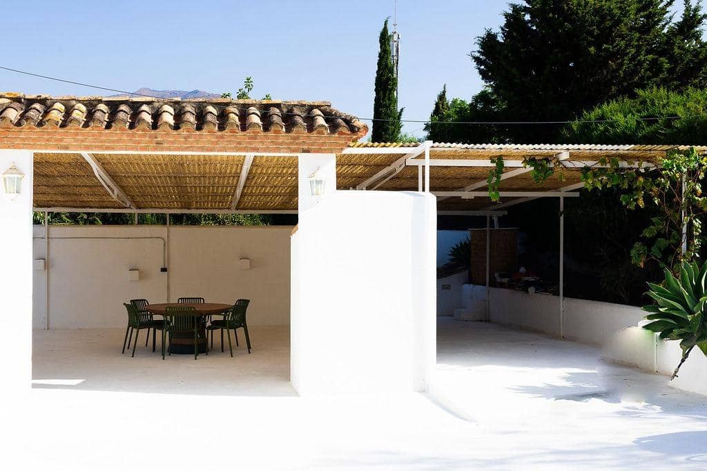 3 slaapkamer Villa te koop in Estepona met zwembad garage - € 1.495.000 (Ref: 9427397)