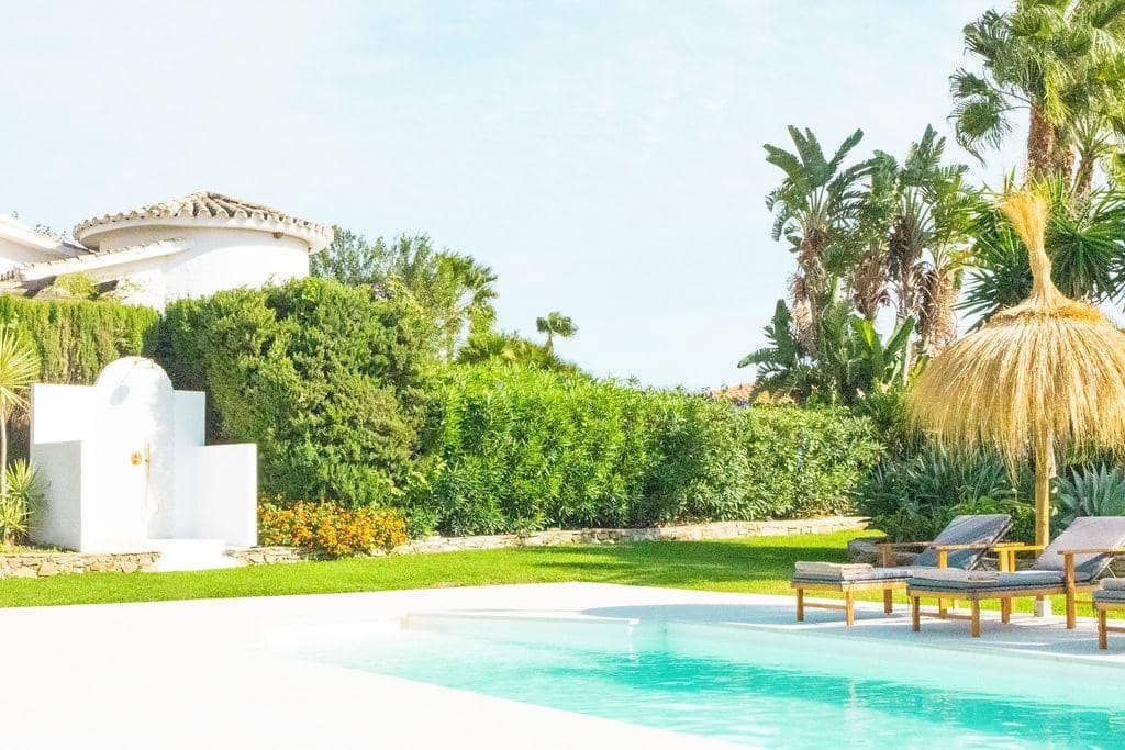 3 slaapkamer Villa te koop in Estepona met zwembad garage - € 1.495.000 (Ref: 9427397)