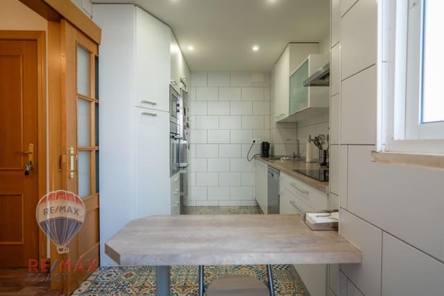 4 bedroom Flat for sale in Málaga city with garage - € 549,900 (Ref: 9452257)