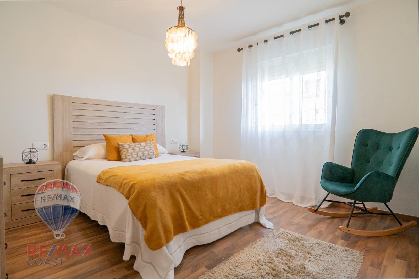 4 bedroom Flat for sale in Malaga city with garage - € 549,900 (Ref: 9452257)