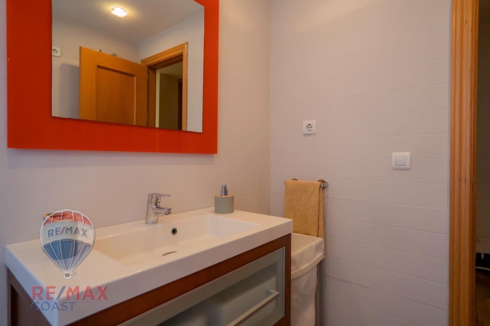 4 bedroom Flat for sale in Malaga city with garage - € 549,900 (Ref: 9452257)