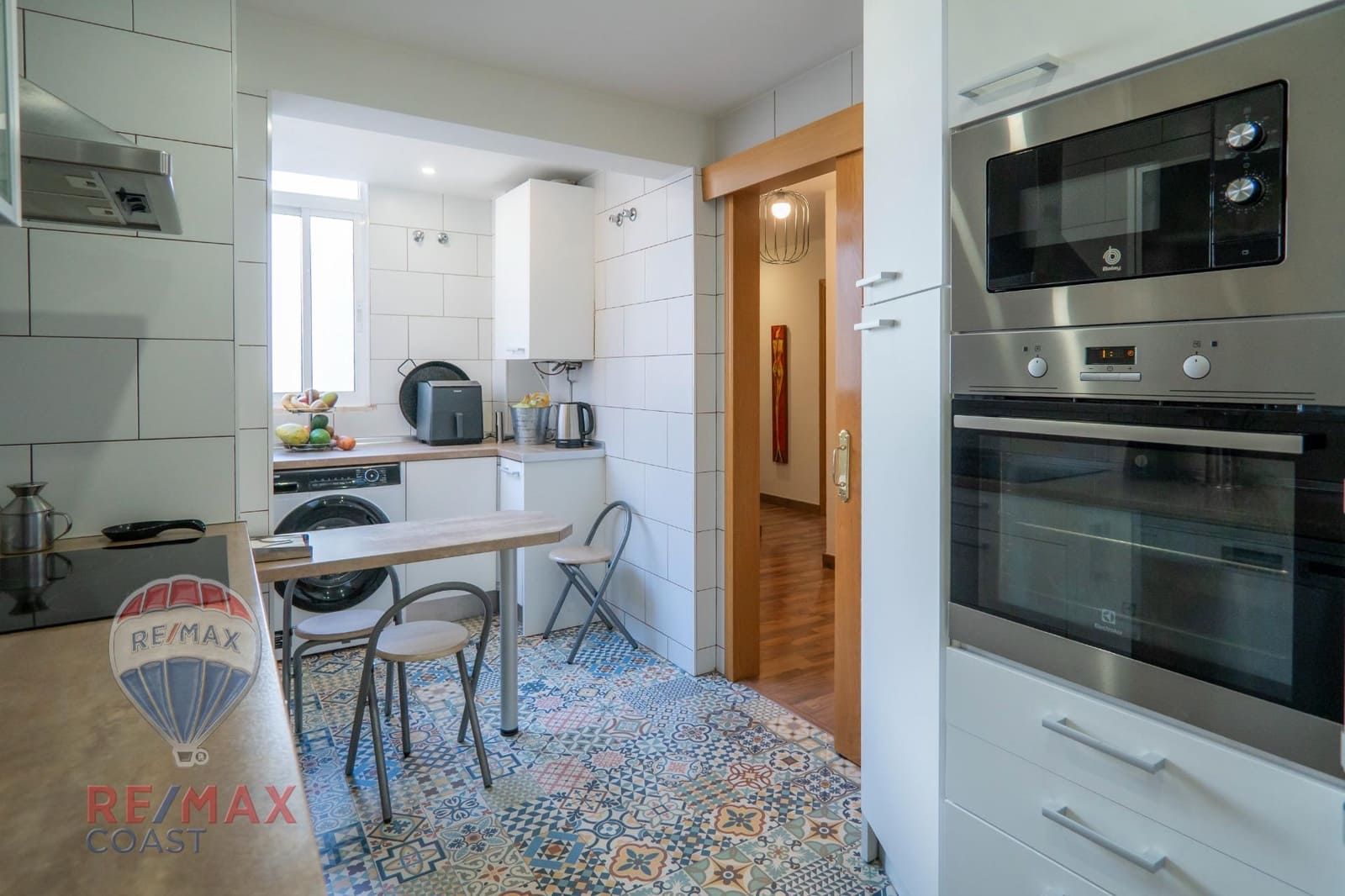 4 bedroom Flat for sale in Malaga city with garage - € 549,900 (Ref: 9452257)