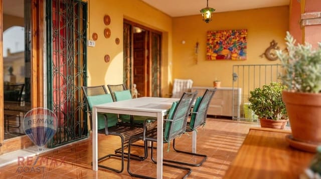 11 soveværelse Villa til salg i Rincón de la Victoria med swimmingpool garage - € 749.000 (Ref: 9462477)