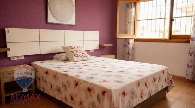 11 quarto Moradia para venda em Rincón de la Victoria com piscina garagem - 749 000 € (Ref: 9462477)