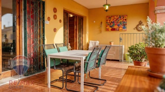 11 slaapkamer Villa te koop in Rincón de la Victoria met zwembad garage - € 749.000 (Ref: 9462477)