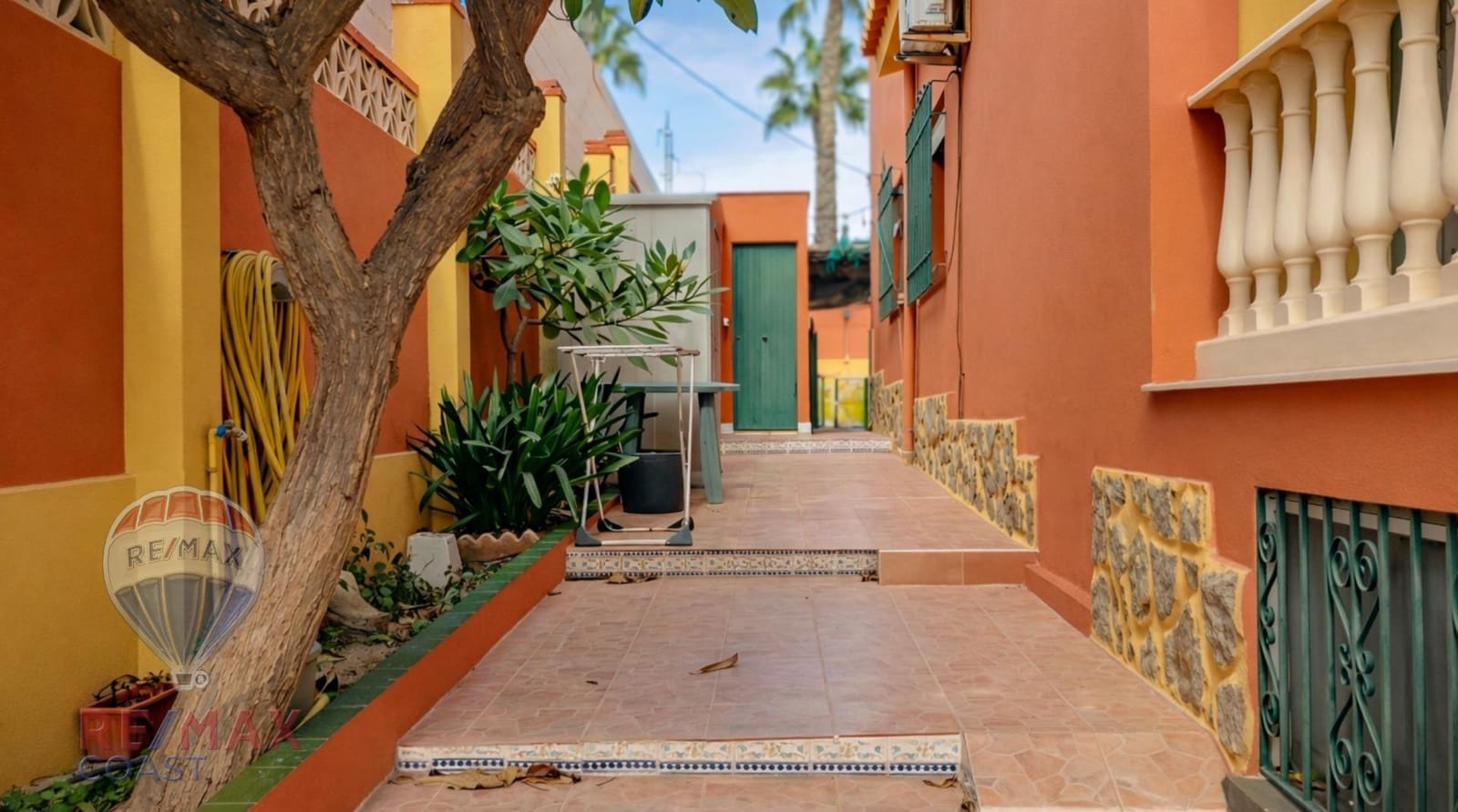 11 slaapkamer Villa te koop in Rincon de la Victoria met zwembad garage - € 749.000 (Ref: 9462477)