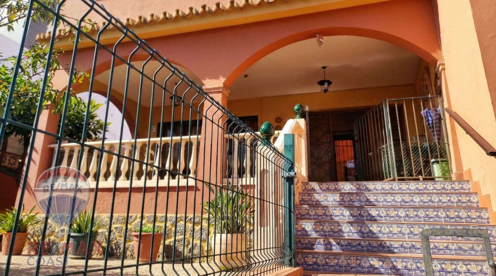 11 slaapkamer Villa te koop in Rincon de la Victoria met zwembad garage - € 749.000 (Ref: 9462477)
