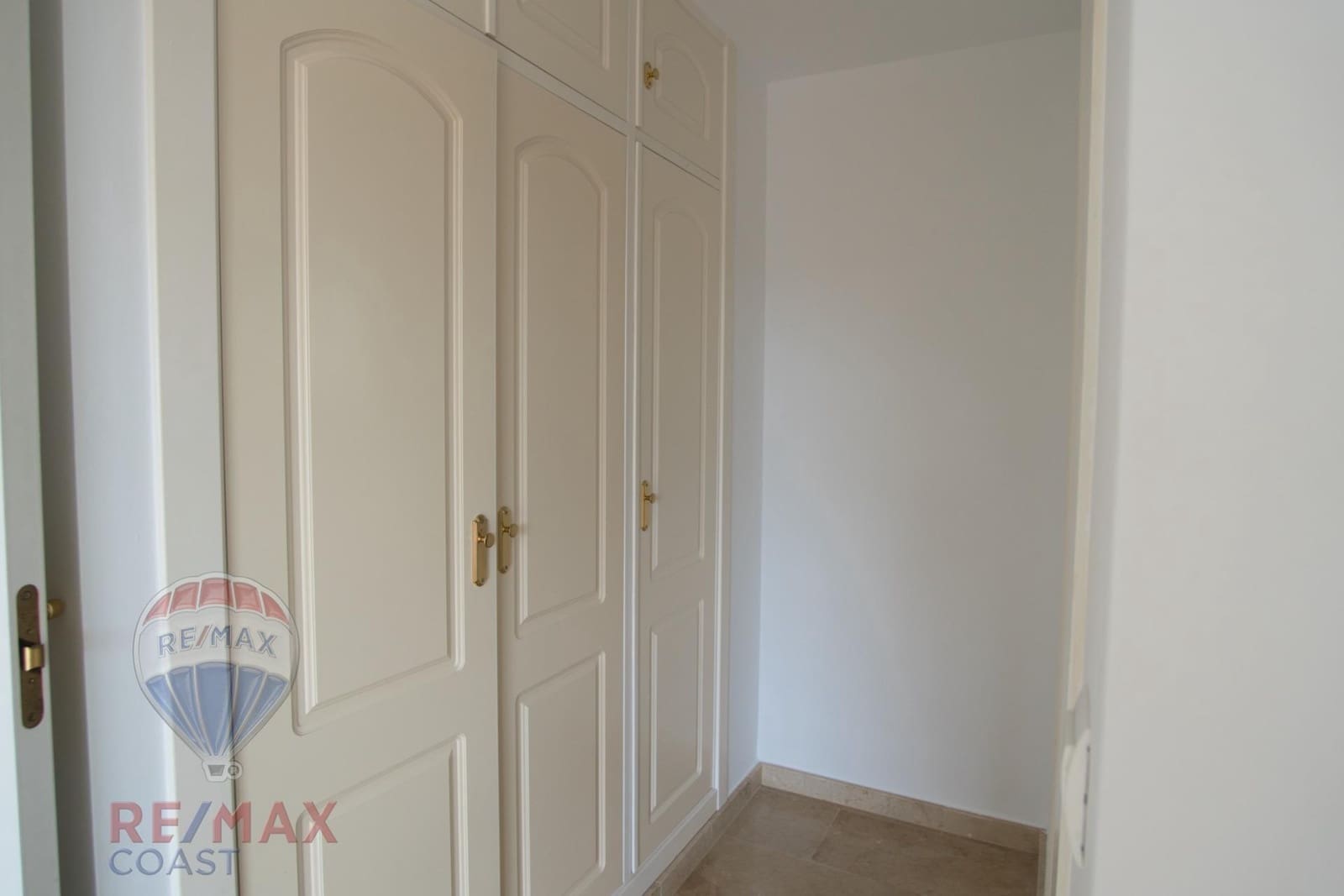 3 bedroom Semi-detached Villa for sale in Mijas Golf with pool garage - € 445,000 (Ref: 9462478)