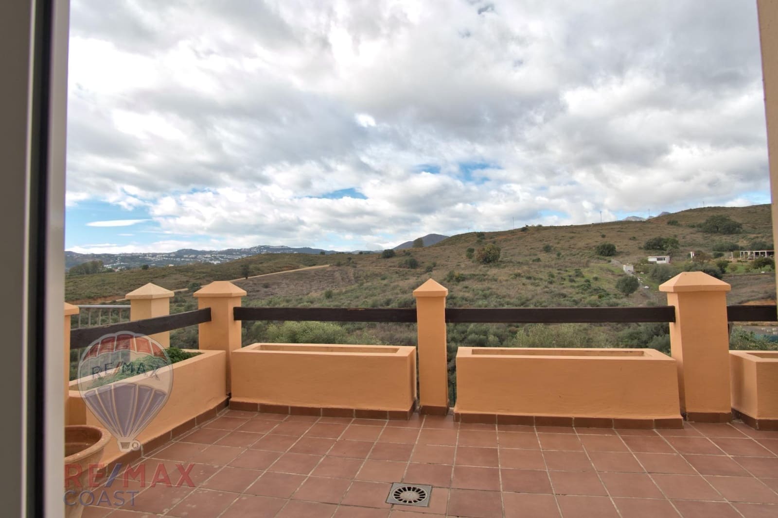 3 sypialnia Dom blizniak na sprzedaż w Mijas Golf z basenem garażem - 414 900 € (Ref: 9462478)