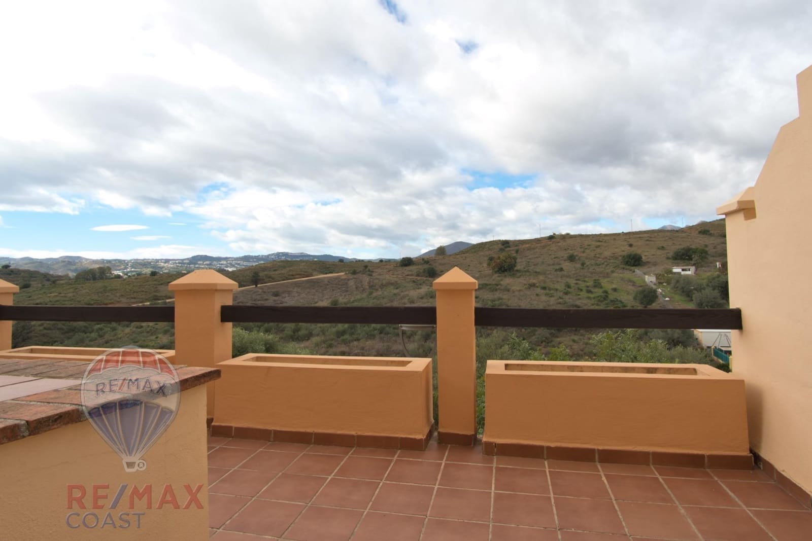 3 sypialnia Dom blizniak na sprzedaż w Mijas Golf z basenem garażem - 414 900 € (Ref: 9462478)