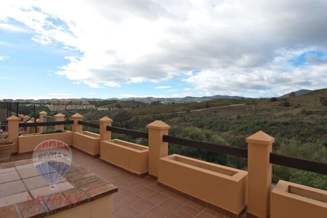 3 sypialnia Dom blizniak na sprzedaż w Mijas Golf, Mijas z basenem garażem - 414 900 € (Ref: 9462478)