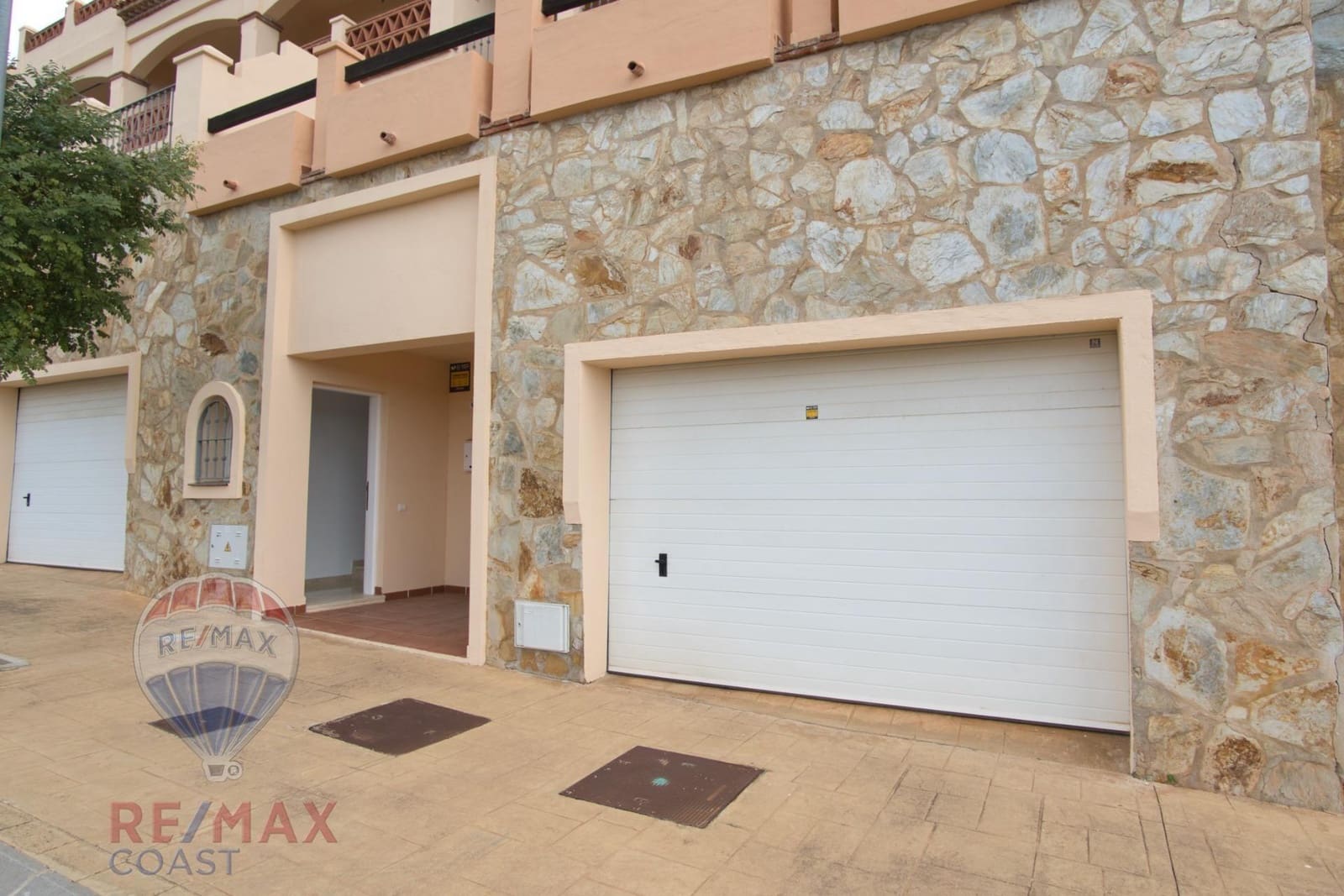 3 sypialnia Dom blizniak na sprzedaż w Mijas Golf z basenem garażem - 414 900 € (Ref: 9462478)