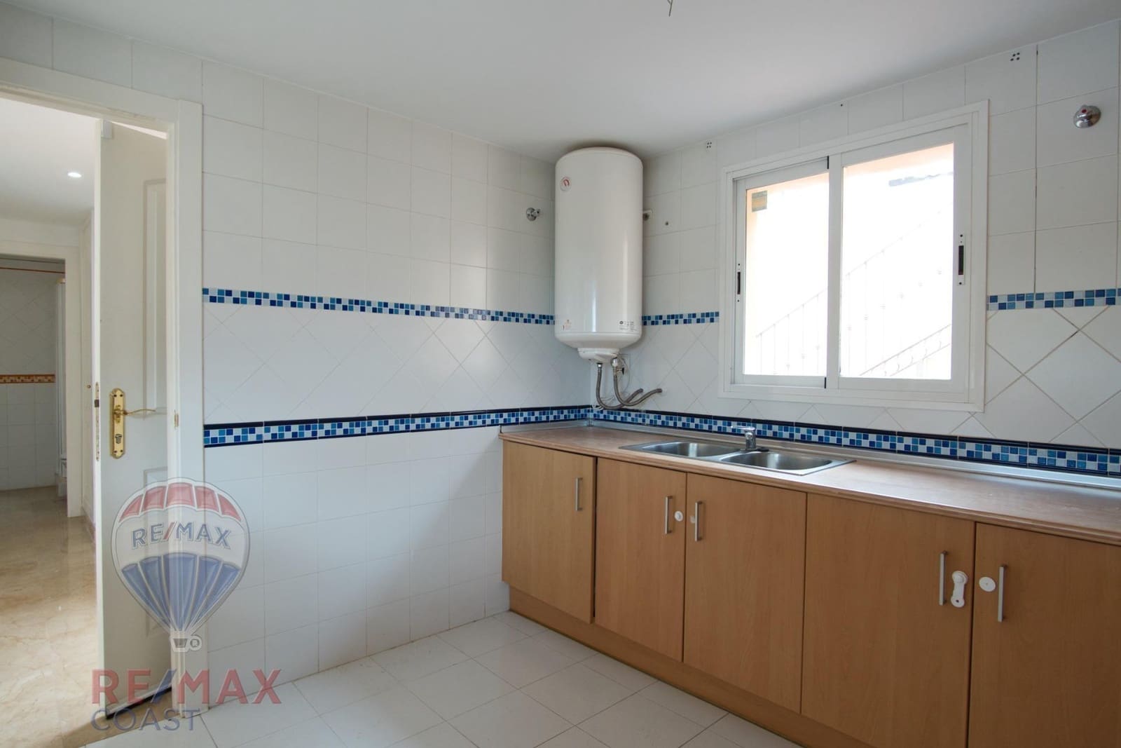 3 sypialnia Dom blizniak na sprzedaż w Mijas Golf z basenem garażem - 414 900 € (Ref: 9462478)
