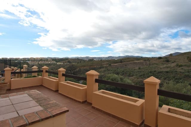 Pareado de 3 habitaciones en Mijas Golf, Mijas en venta con piscina garaje - 445.000 € (Ref: 9462479)