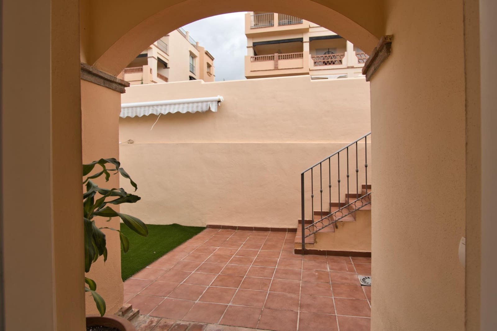 3 Zimmer Doppelhaus zu verkaufen in Mijas Golf mit Pool Garage - 430.000 € (Ref: 9462479)