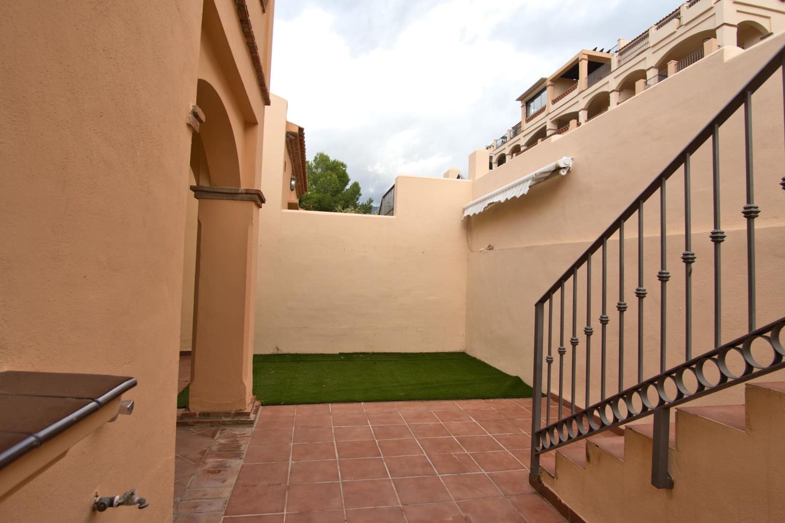 3 Zimmer Doppelhaus zu verkaufen in Mijas Golf mit Pool Garage - 430.000 € (Ref: 9462479)