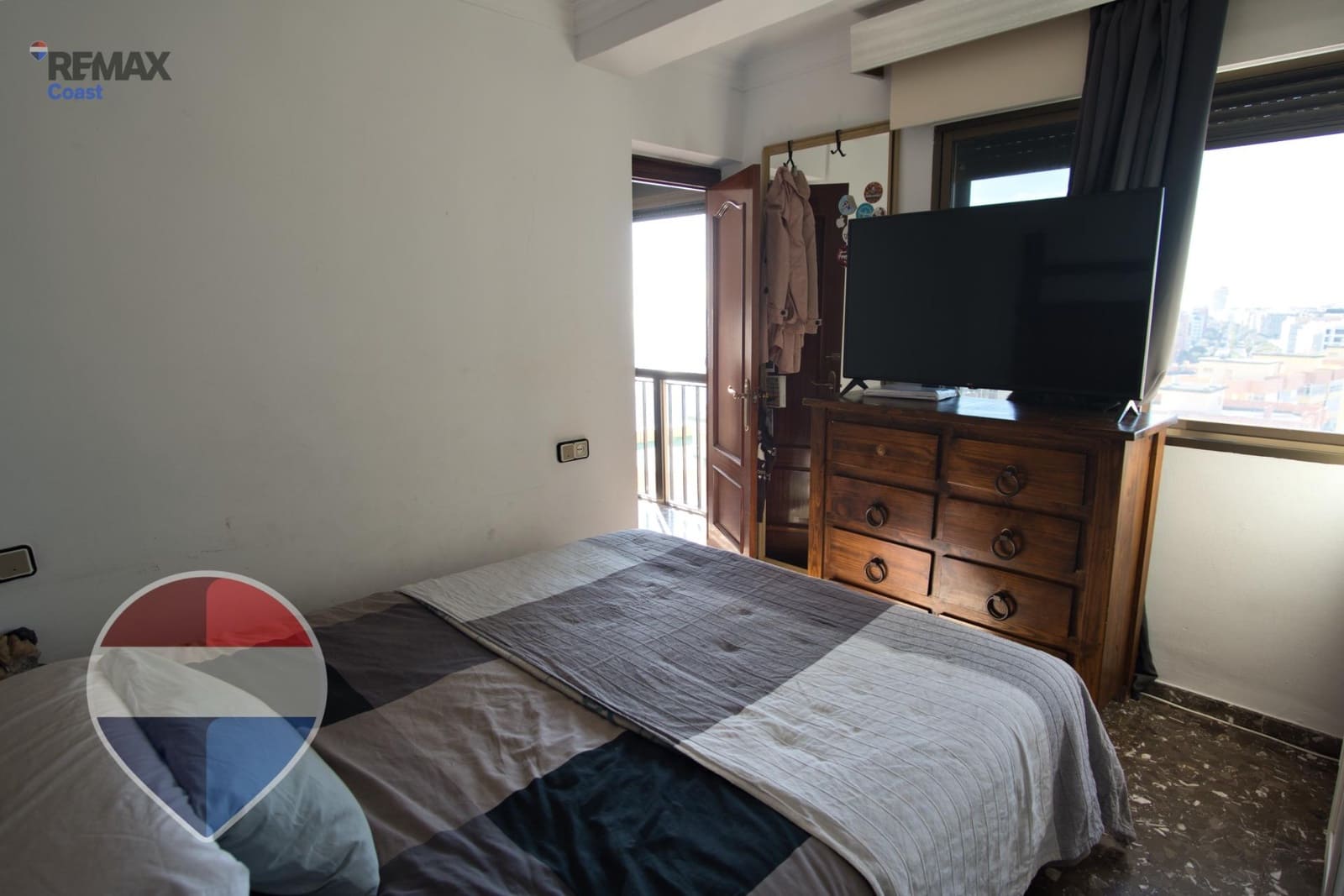 Piso de 3 habitaciones en Málaga ciudad en venta - 318.900 € (Ref: 9486707)