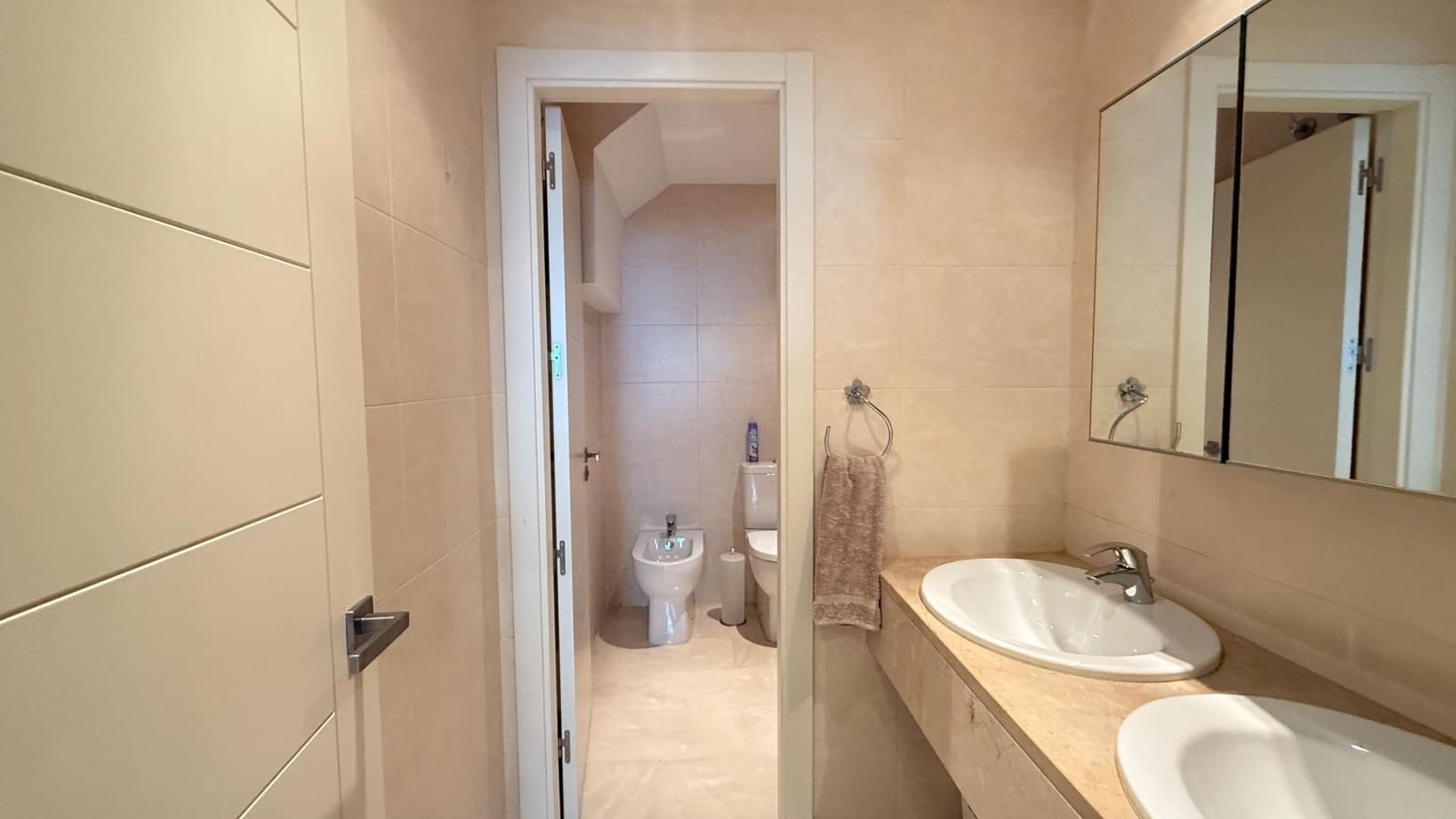 4 soverom Leilighet til salgs i Estepona med svømmebasseng garasje - € 325 000 (Ref: 9495413)