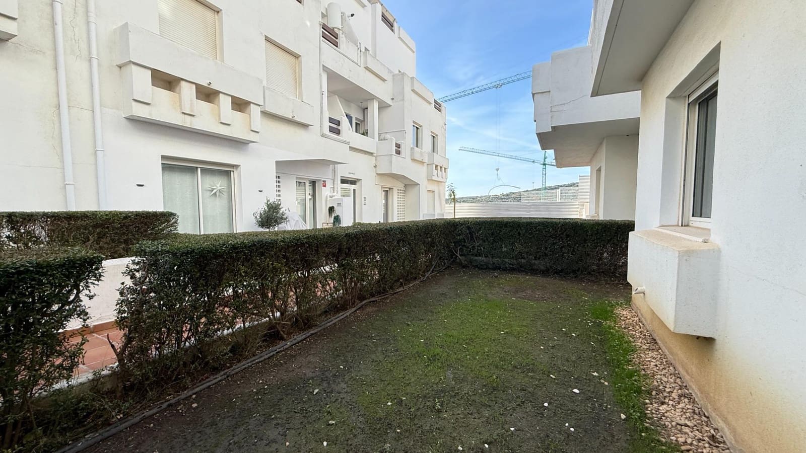 4 soverom Leilighet til salgs i Estepona med svømmebasseng garasje - € 325 000 (Ref: 9495413)