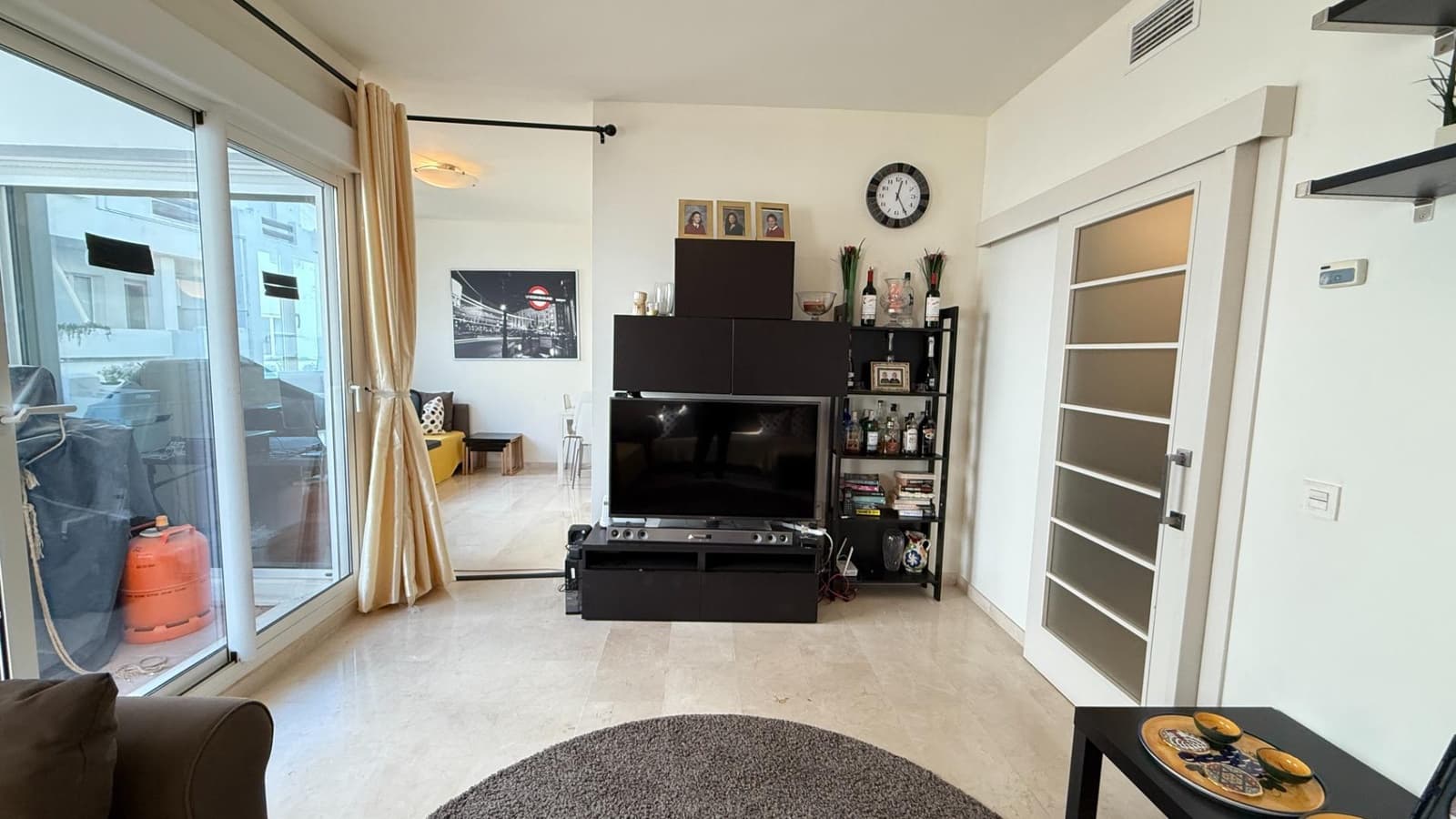 4 chambre Appartement à vendre à Estepona avec piscine garage - 325 000 € (Ref: 9495413)