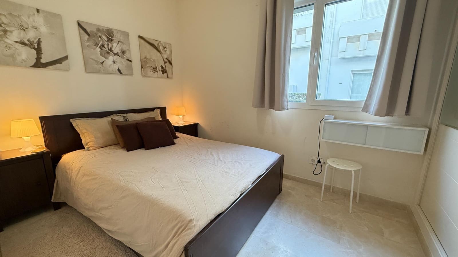 4 chambre Appartement à vendre à Estepona avec piscine garage - 325 000 € (Ref: 9495413)