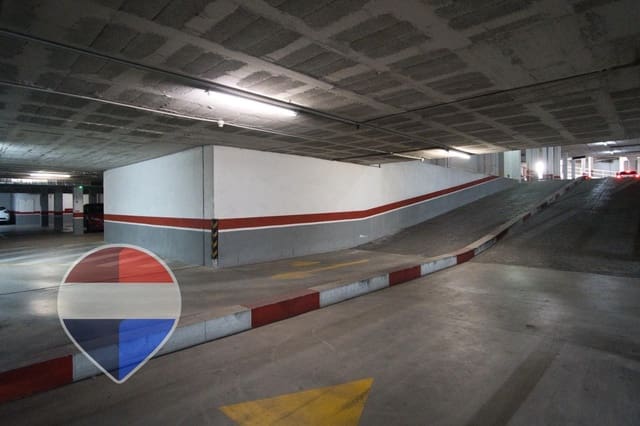 Garage à vendre à Malaga ville - 48 000 € (Ref: 9504446)