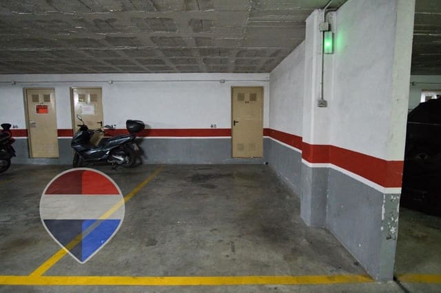 Garage à vendre à Malaga ville - 48 000 € (Ref: 9504446)