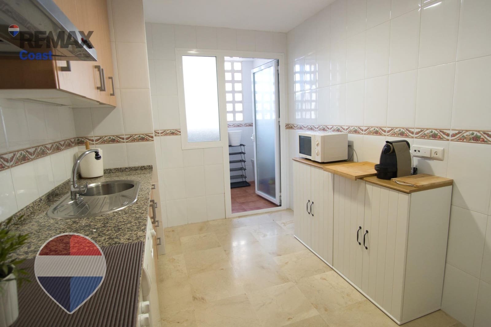 2 slaapkamer Flat te koop in Benalmadena met zwembad - € 325.000 (Ref: 9513525)