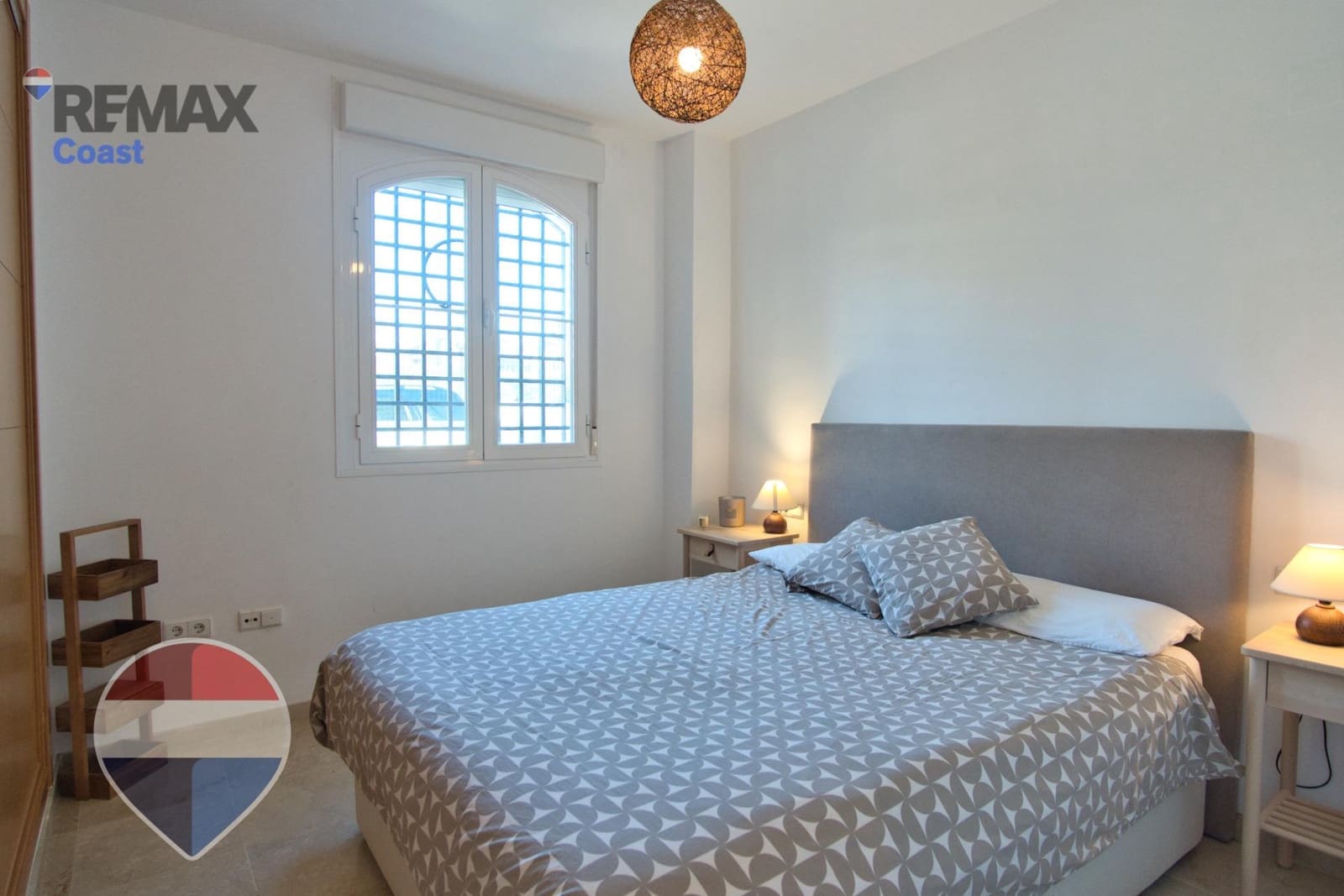 2 bedroom Flat for sale in Benalmadena with pool garage - € 325,000 (Ref: 9513525)