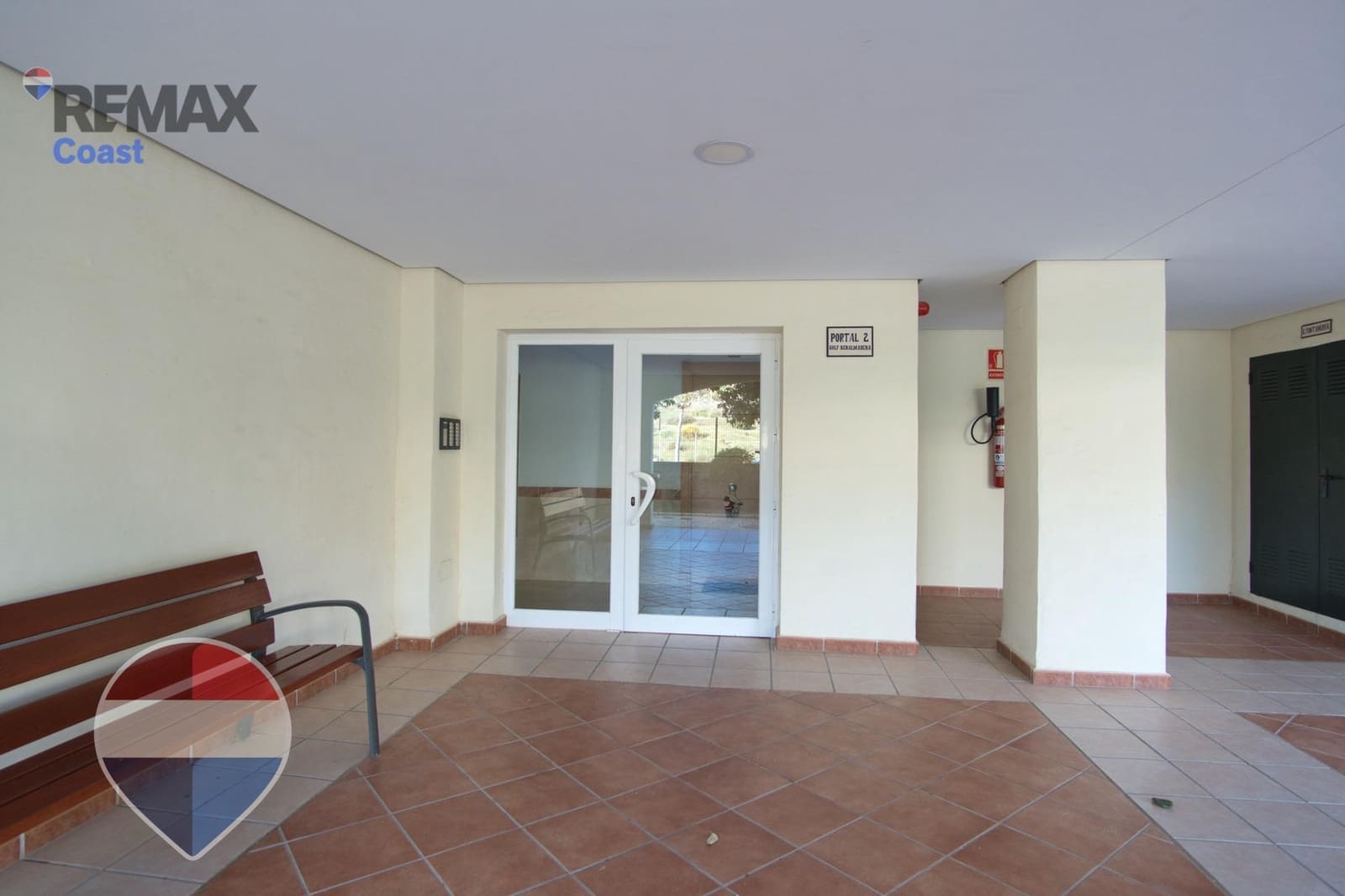 2 bedroom Flat for sale in Benalmadena with pool garage - € 325,000 (Ref: 9513525)
