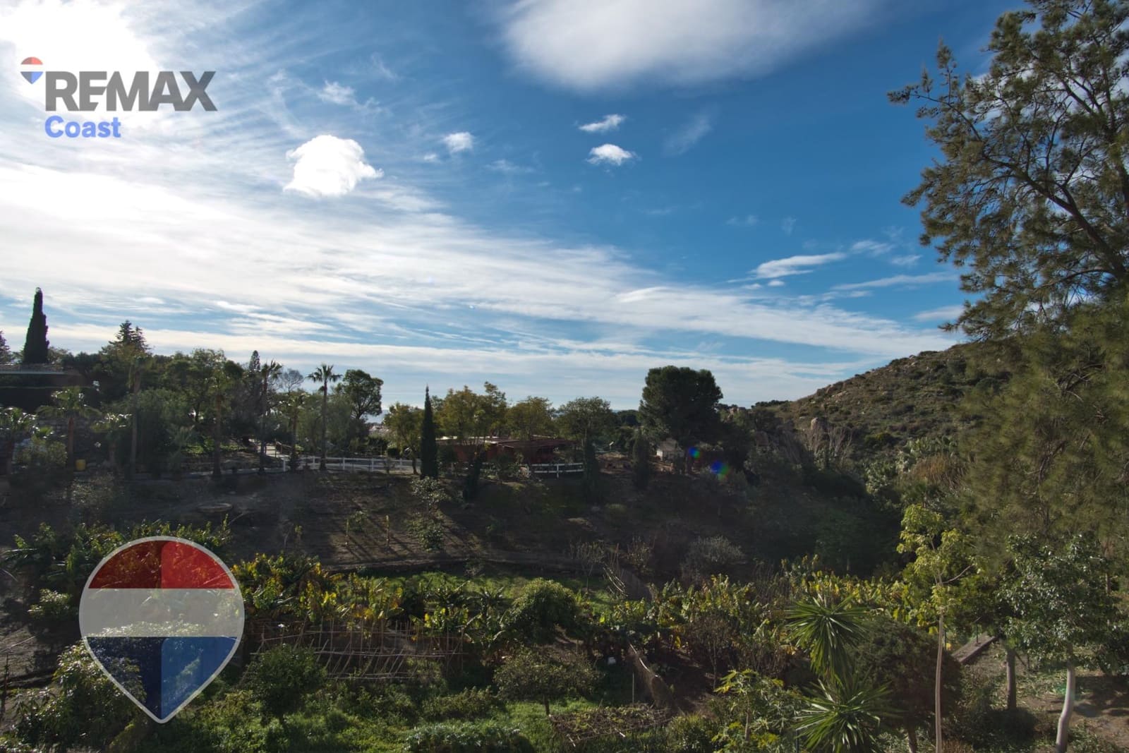 2 bedroom Flat for sale in Benalmadena with pool garage - € 325,000 (Ref: 9513525)