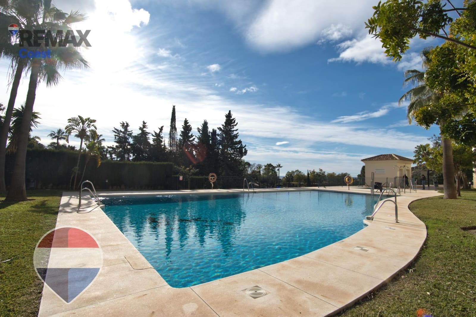 2 bedroom Flat for sale in Benalmadena with pool garage - € 325,000 (Ref: 9513525)