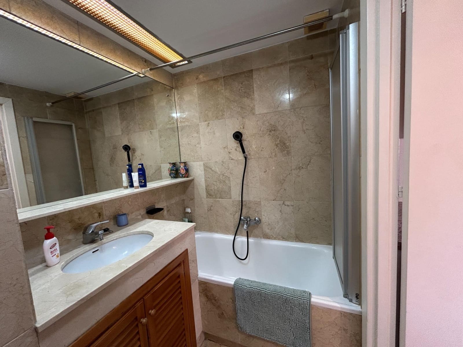 1 Zimmer Apartment zu verkaufen in Estepona mit Pool - 169.000 € (Ref: 9534849)