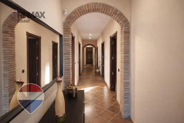 4 quarto Quinta/Casa Rural para arrendar em Benagalbon, Rincón de la Victoria com piscina garagem - 2 500 € (Ref: 9536260)