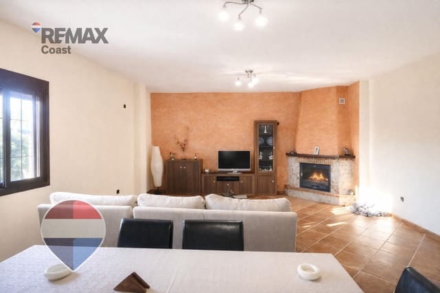 4 quarto Quinta/Casa Rural para arrendar em Benagalbon, Rincón de la Victoria com piscina garagem - 2 500 € (Ref: 9536260)