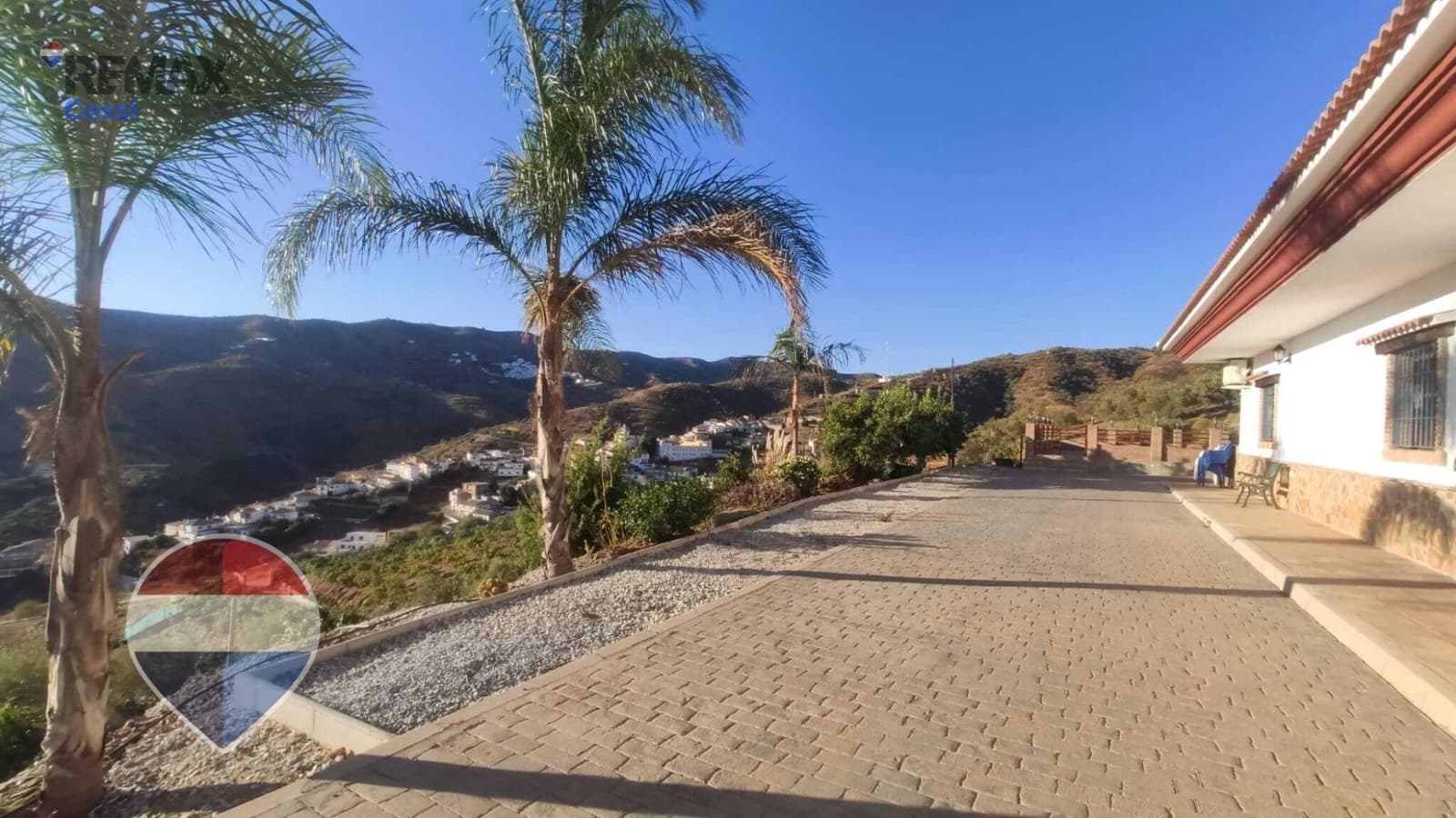 4 bedroom Finca/Country House for rent in Rincon de la Victoria with pool garage - € 2,500 (Ref: 9536260)