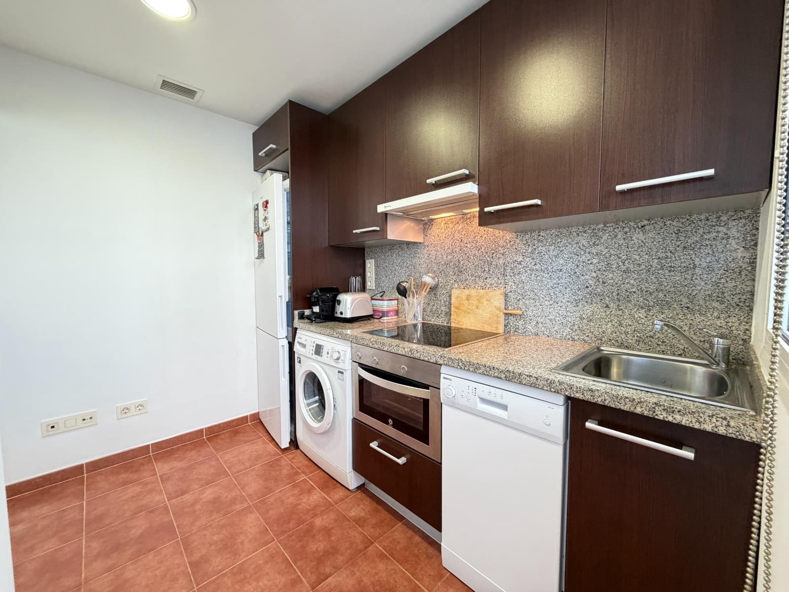 3 sypialnia Apartament na sprzedaż w Estepona z basenem garażem - 325 000 € (Ref: 9541559)