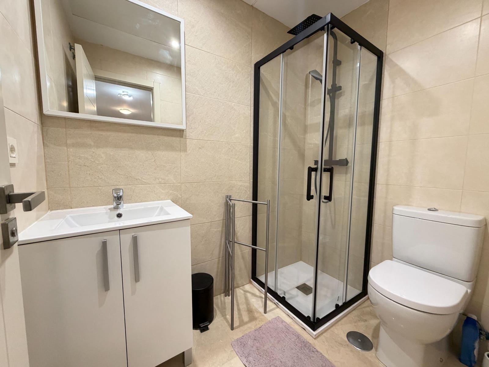 3 sypialnia Apartament na sprzedaż w Estepona z basenem garażem - 325 000 € (Ref: 9541559)