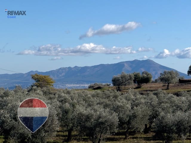 8 bedroom Villa for sale in Yunquera - € 786,000 (Ref: 9543794)