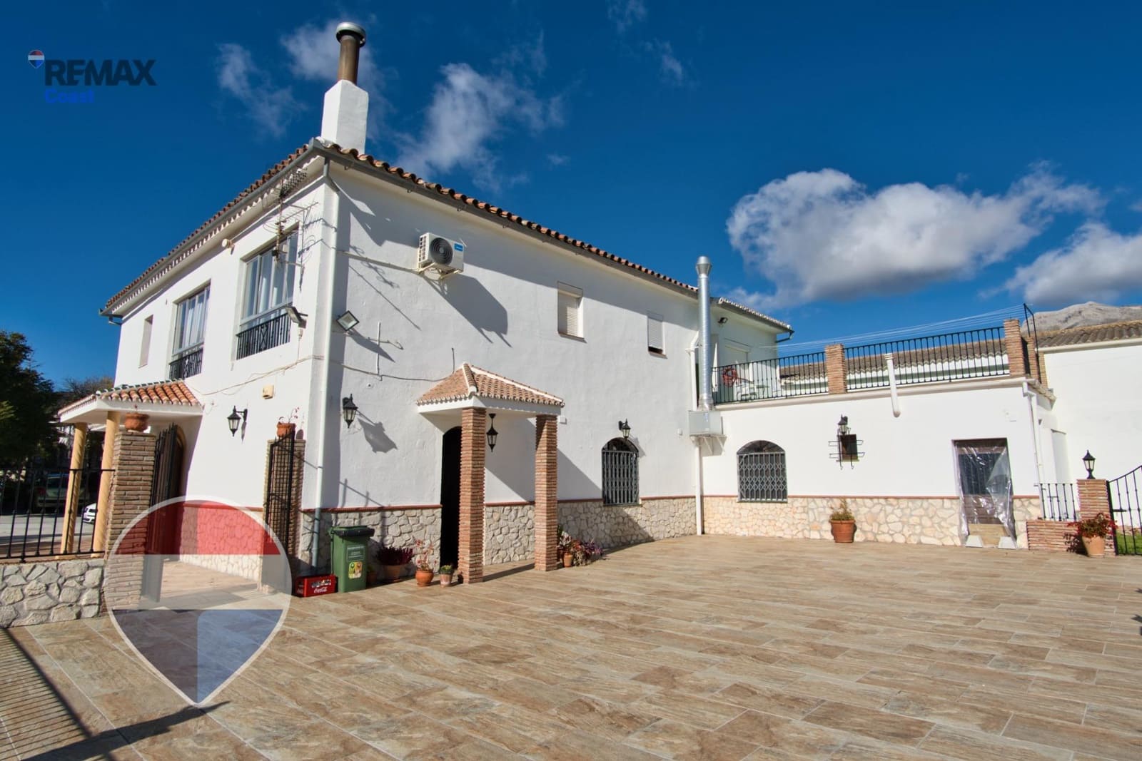 8 bedroom Villa for sale in Yunquera - € 786,000 (Ref: 9543794)