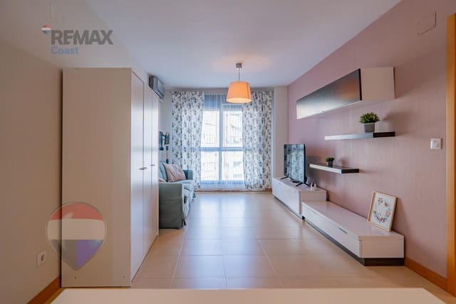2 bedroom Flat for sale in Ciudad Jardín, Málaga city with garage - € 315,000 (Ref: 9562025)