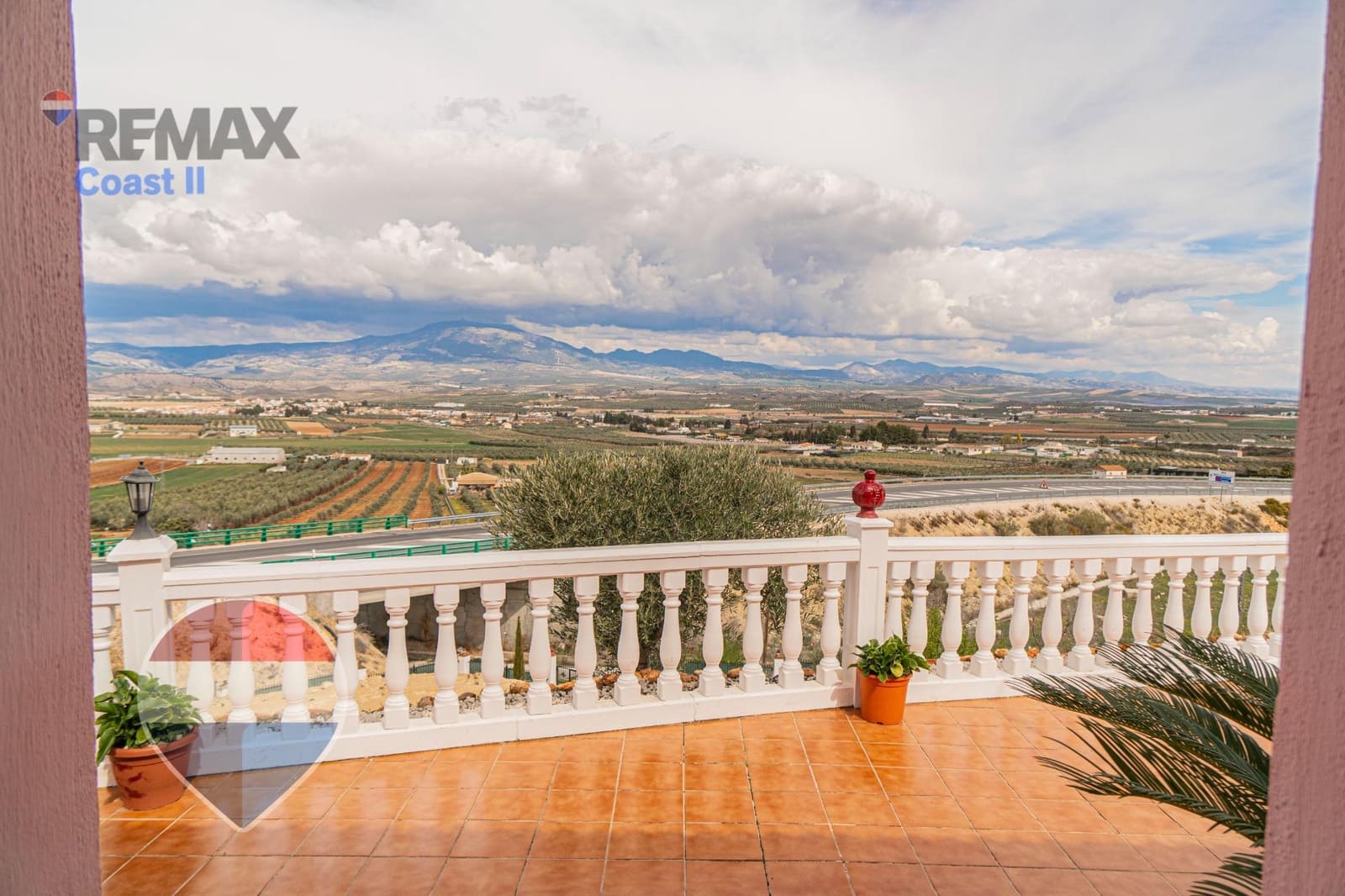 4 sypialnia Finka/Dom wiejski na sprzedaż w Moraleda de Zafayona z basenem - 304 900 € (Ref: 9568896)