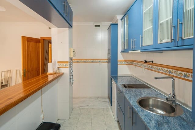 Appartement de 1 chambre à louer à Estepona - 1 350 € (Ref: 9596342)