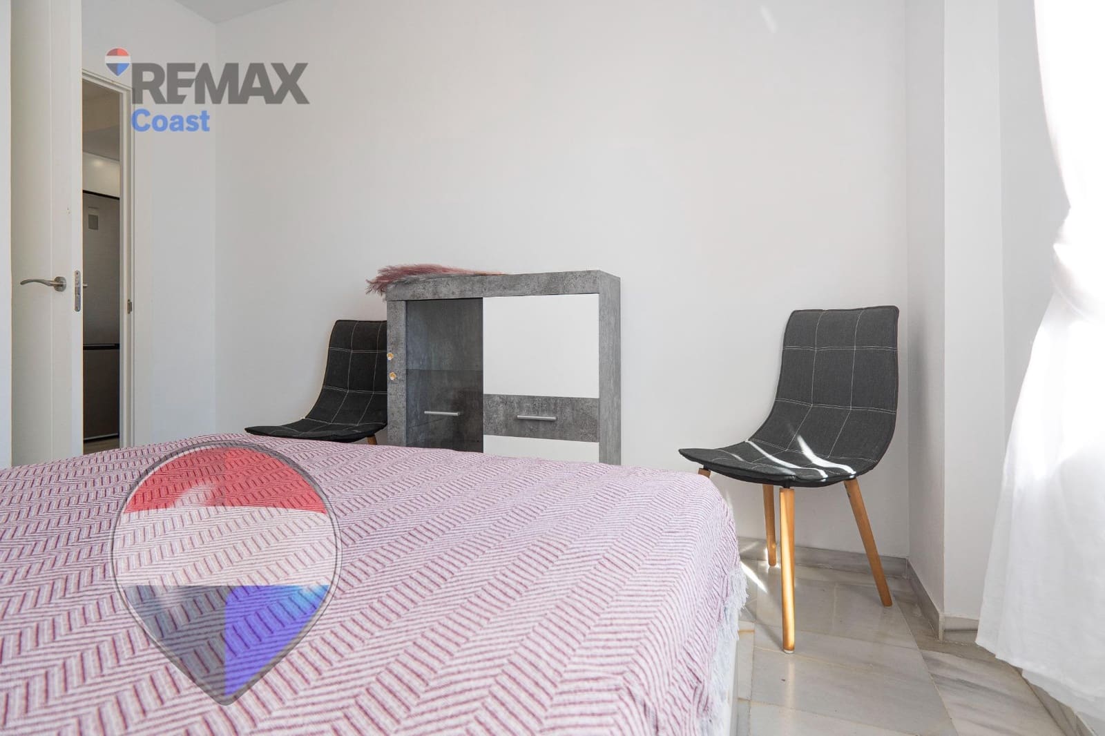 3 makuuhuone Asunto myytävänä paikassa La Cala del Moral mukana uima-altaan - 305 000 € (Ref: 9601203)