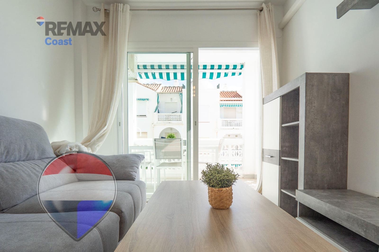 3 makuuhuone Asunto myytävänä paikassa La Cala del Moral mukana uima-altaan - 305 000 € (Ref: 9601203)