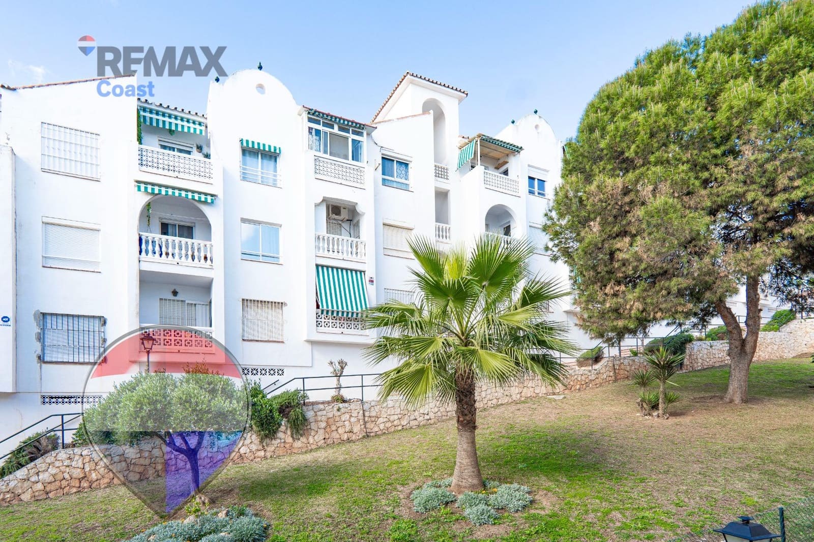 3 makuuhuone Asunto myytävänä paikassa La Cala del Moral mukana uima-altaan - 305 000 € (Ref: 9601203)