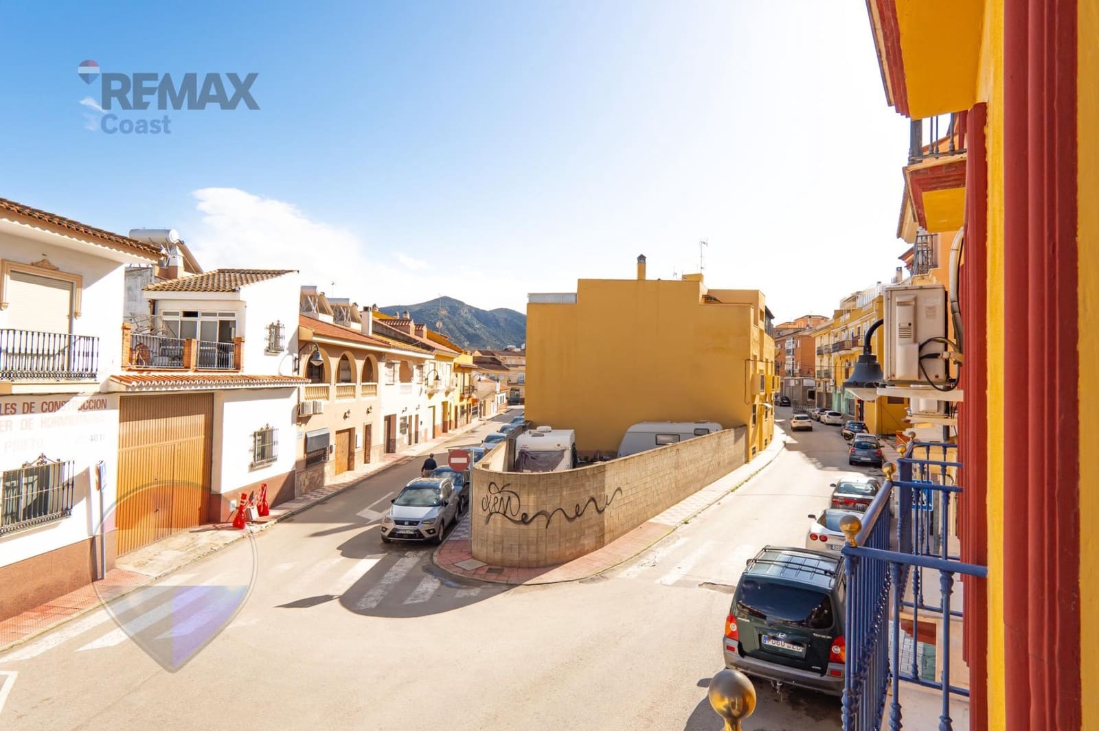 Piso de 3 habitaciones en Cártama en venta con garaje - 299.000 € (Ref: 9619441)