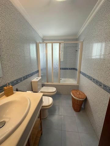2 soveværelse Penthouse til leje i Málaga by - € 1.250 (Ref: 9625856)