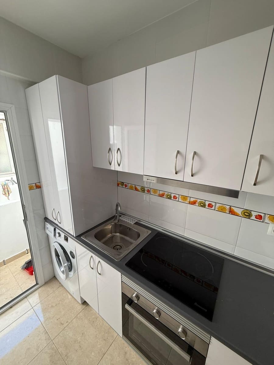 3 makuuhuone Asunto vuokrattavana paikassa Malaga kaupunki - 1 200 € (Ref: 9627739)