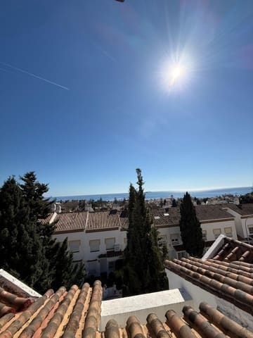 6 makuuhuone Rivitalo vuokrattavana paikassa Pedregalejo, Málaga kaupunki mukana uima-altaan 
autotalli - 2 000 € (Ref: 9627740)